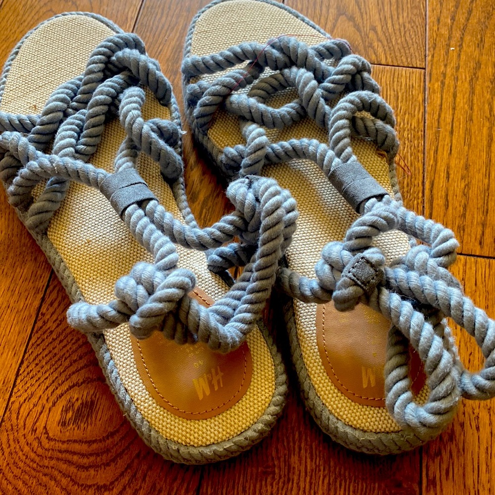 H&M new blue sandals 8.5